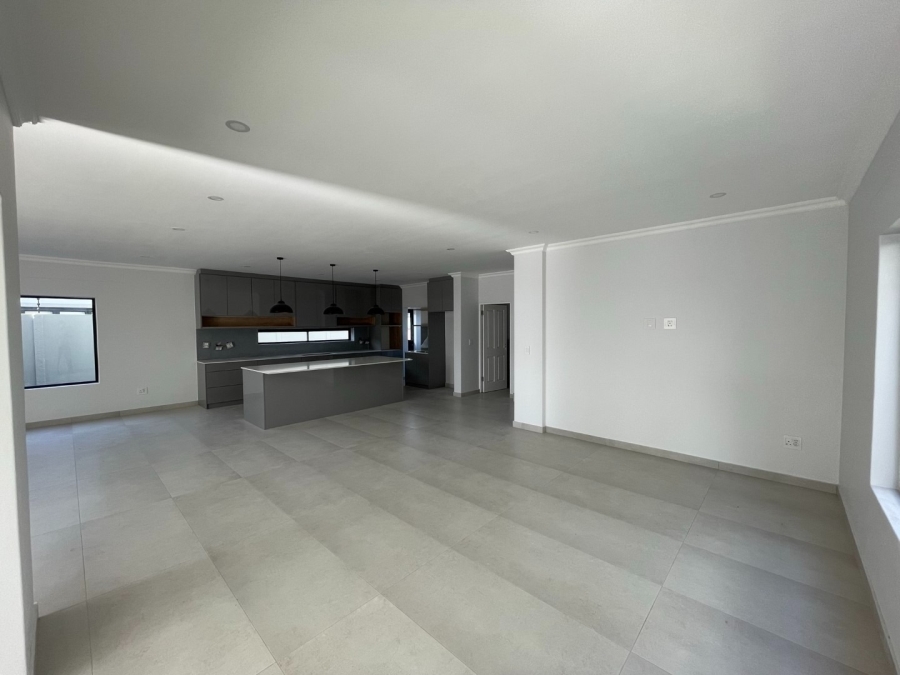 4 Bedroom Property for Sale in Sandown Western Cape